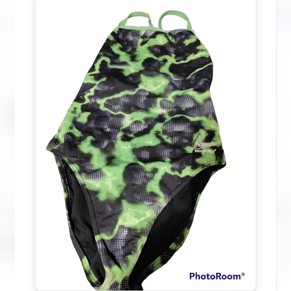 Speedo one piece swimsuit - Picture 5 of 7